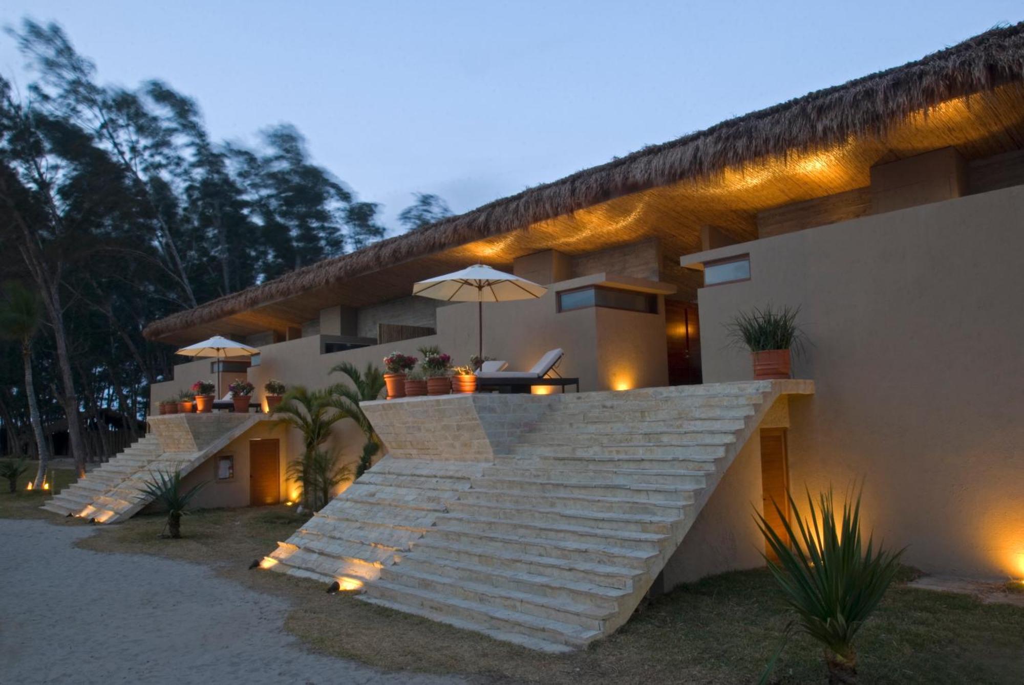 Hotel Isla Tajin à Tuxpan  Extérieur photo