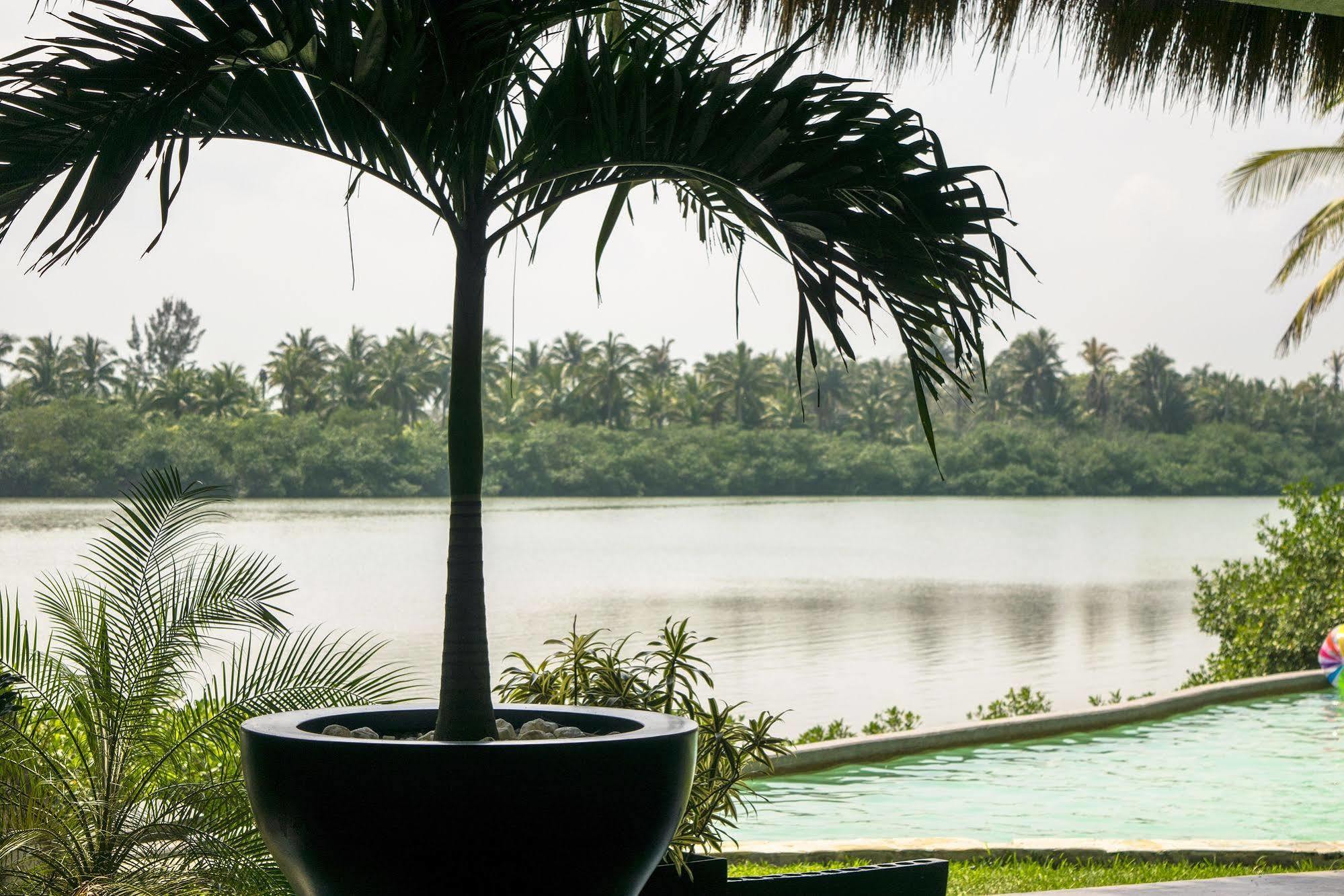Hotel Isla Tajin à Tuxpan  Extérieur photo